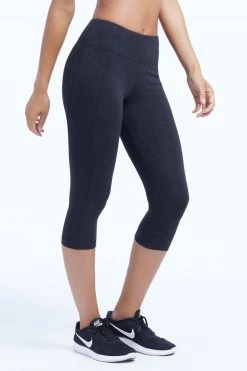 Marika Carrie Slimming Capri Bottoms