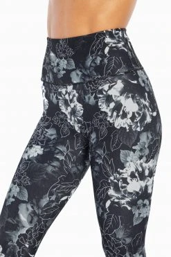 Marika Balance Collection Printed Contender High Waist Mid Calf Capri