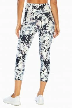 Marika Balance Collection Eclipse Printed Side Pocket Mid Calf Capri Legging