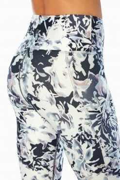 Marika Balance Collection Eclipse Printed Side Pocket Mid Calf Capri Legging