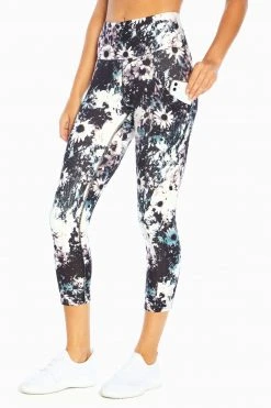 Marika Balance Collection Eclipse Printed Side Pocket Mid Calf Capri Legging