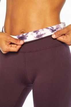 Marika Balance Collection Pop Ankle Legging