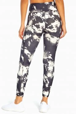 Marika Balance Collection Printed Side Pocket Eclipse Ankle Legging Bottoms