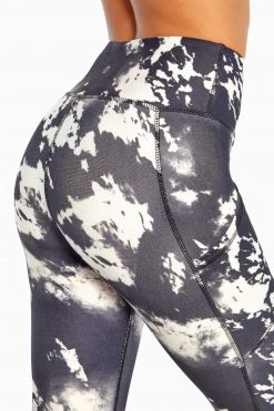 Marika Balance Collection Printed Side Pocket Eclipse Ankle Legging Bottoms