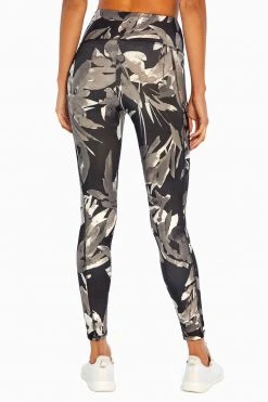 Marika Balance Collection Printed Side Pocket Eclipse Ankle Legging Bottoms