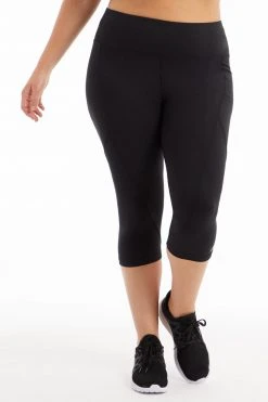 Marika Bestsellers High-Rise Tummy Control Capri (Plus Size)