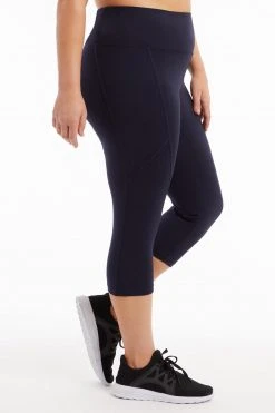 Marika Bestsellers High-Rise Tummy Control Capri (Plus Size)