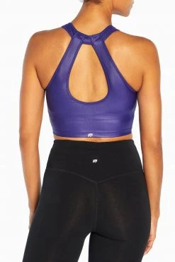 Marika Ari Long Shine Sports Bra - High Support, Seamless Design, New Arrival 27 Marika Ari Long Shine Sports Bra Features