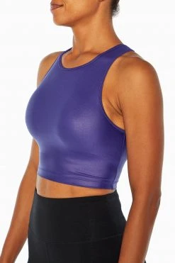 Marika Ari Long Shine Sports Bra - High Support, Seamless Design, New Arrival 26 Marika Ari Long Shine Sports Bra Features