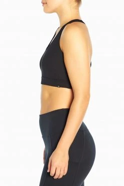 Marika Avianna Rib Sports Bra Features