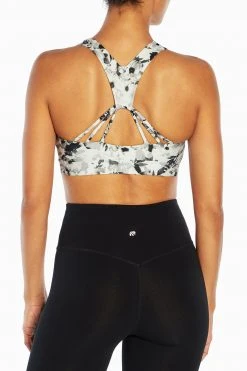 Marika Avianna Sport Bra - Playful Print, Comfort Fit, New Arrival 33 Marika Features Avianna Sport Bra