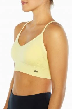 Marika London Seamless Sports Bra - High Support, Comfort Fit, New Arrival 42 Marika London Seamless Sports Bra Features
