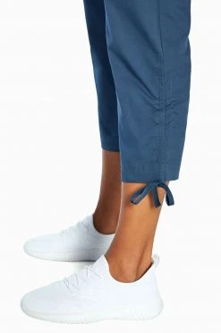 Marika Skylar Capri Pant