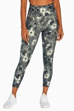 Marika Elsa Side Pocket Mid Calf Capri