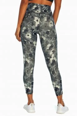 Marika Elsa Side Pocket Mid Calf Capri