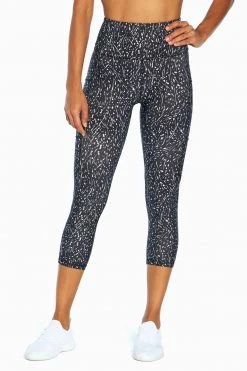 Marika Elsa Side Pocket Mid Calf Capri