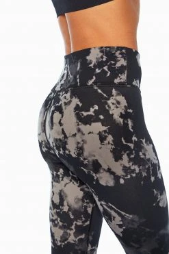 Marika Playful Prints Liza Ankle Legging - Stylish & Comfortable Women's Leggings 32 Marika Playful Prints Liza Ankle Legging