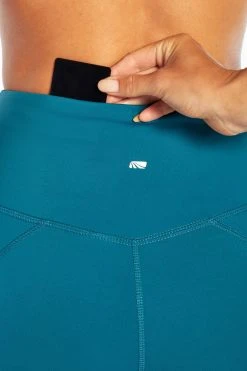 Marika Pocket Shop Delinah Ankle Legging