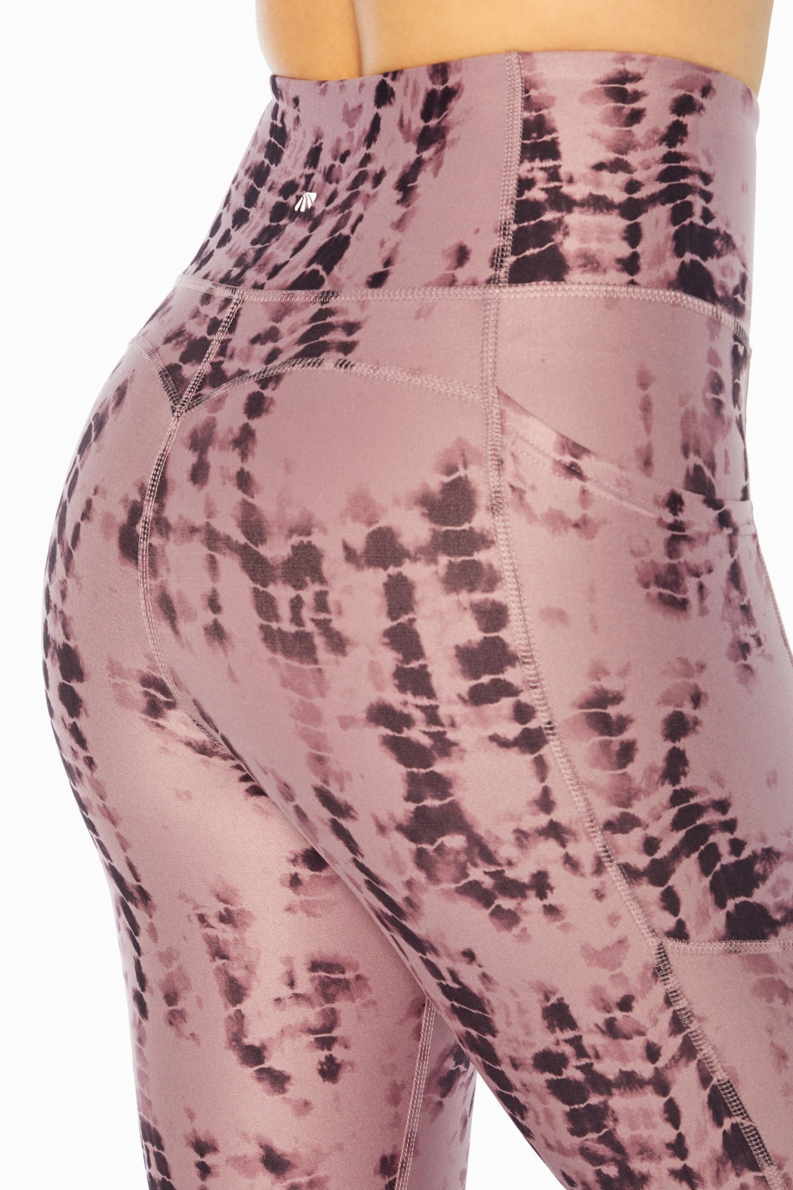 Marika Drift Side Pocket Legging - Stylish & Functional Women's Leggings with Playful Prints 8 Marika Drift Side Pocket Legging Features