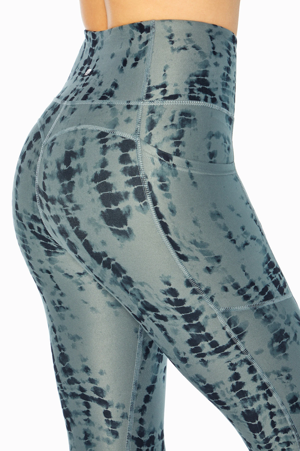 Marika Drift Side Pocket Legging - Stylish & Functional Women's Leggings with Playful Prints 2 Marika Drift Side Pocket Legging Features