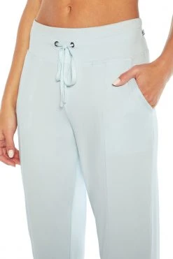 Marika Mona Jogger Features