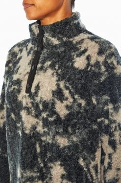 Marika Tyra Cropped Sherpa Pullover