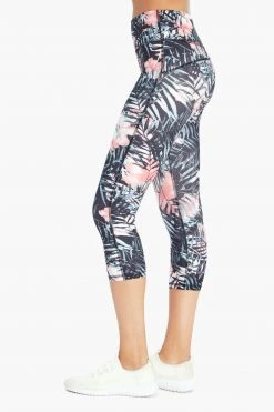 Marika Sport Palm Printed Capri Legging - Peach Tropics